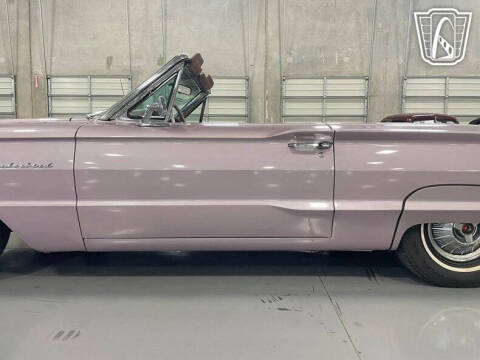 1964 Ford Thunderbird