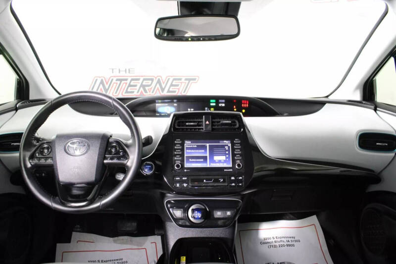 2022 Toyota Prius XLE AWD-e