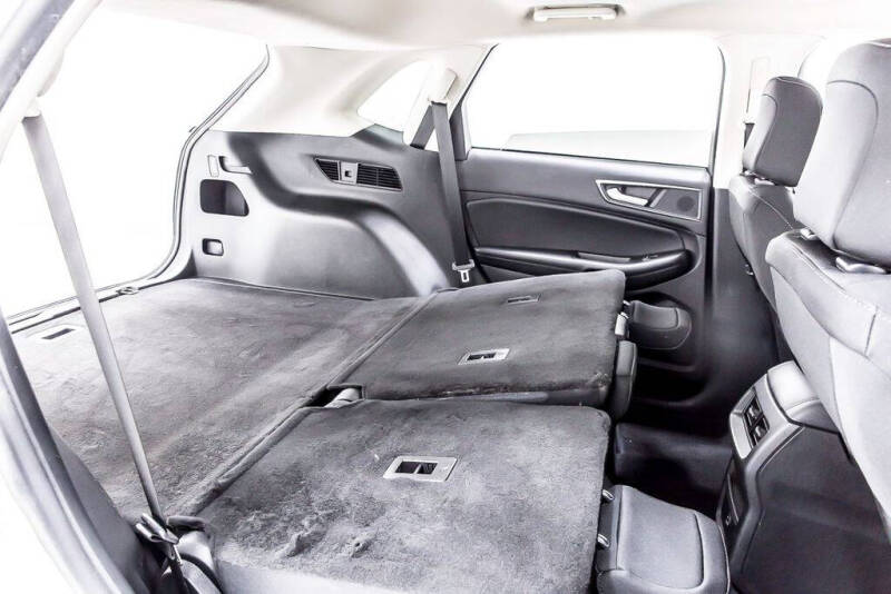2021 Ford Edge SE