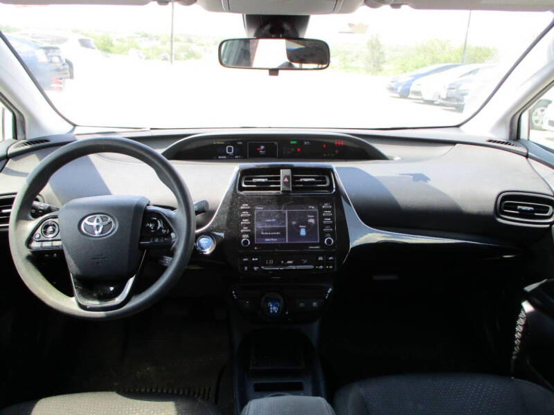 2021 Toyota Prius LE
