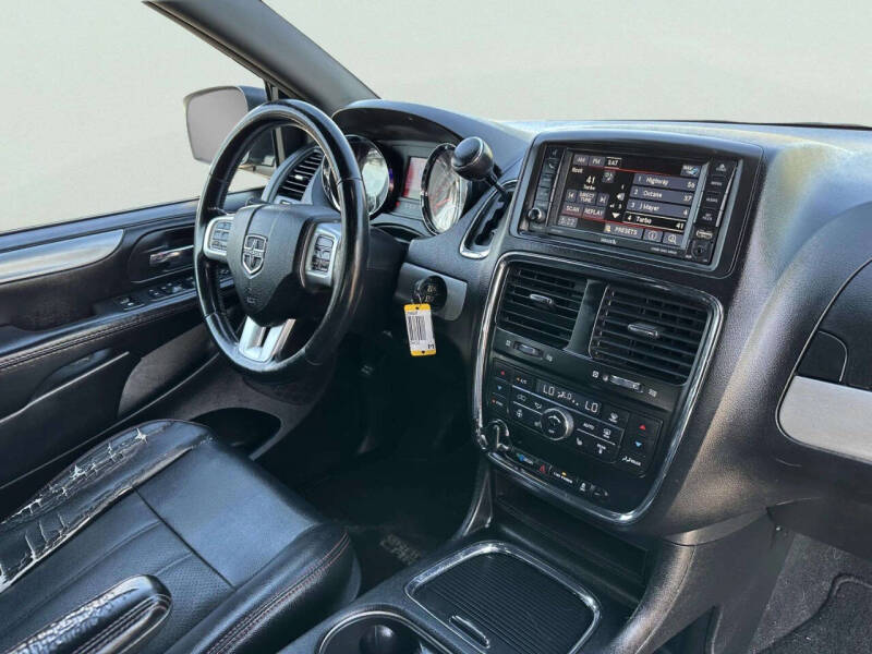 2017 Dodge Grand Caravan GT