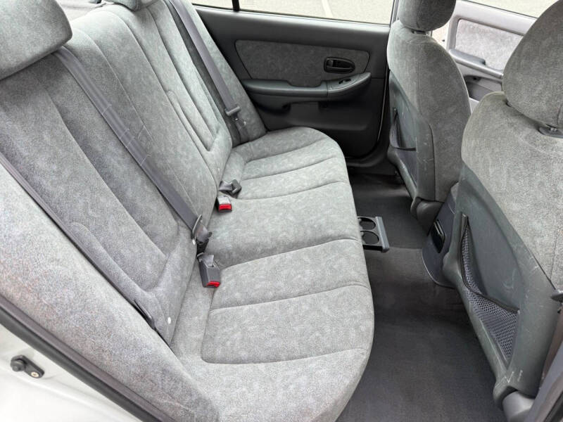 2002 Hyundai Elantra GLS