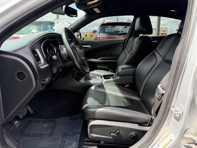 2020 Dodge Charger SXT