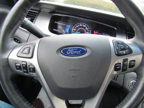 2015 Ford Taurus SEL