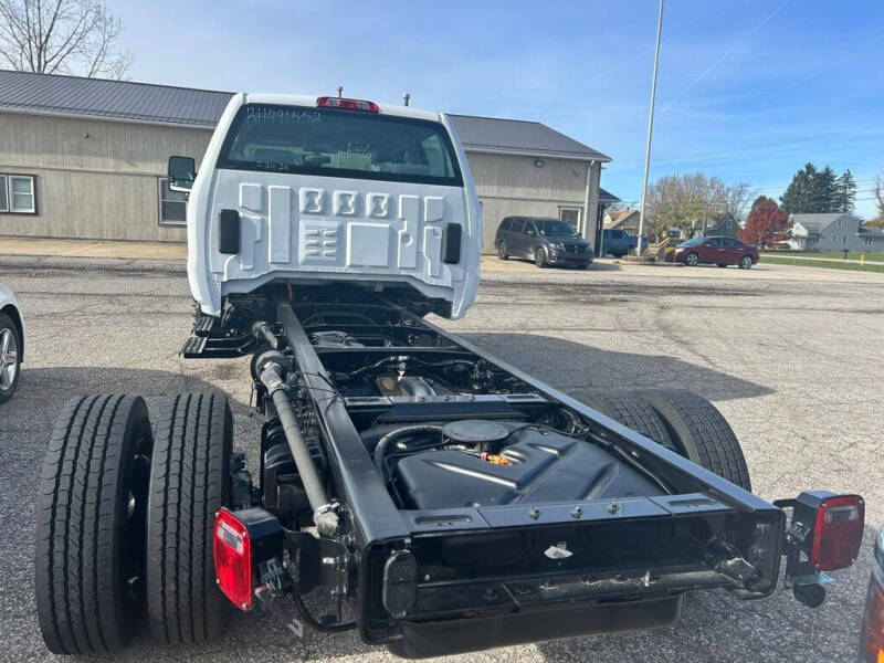 2024 Chevrolet Silverado 5500HD