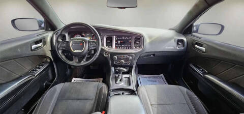 2017 Dodge Charger SXT