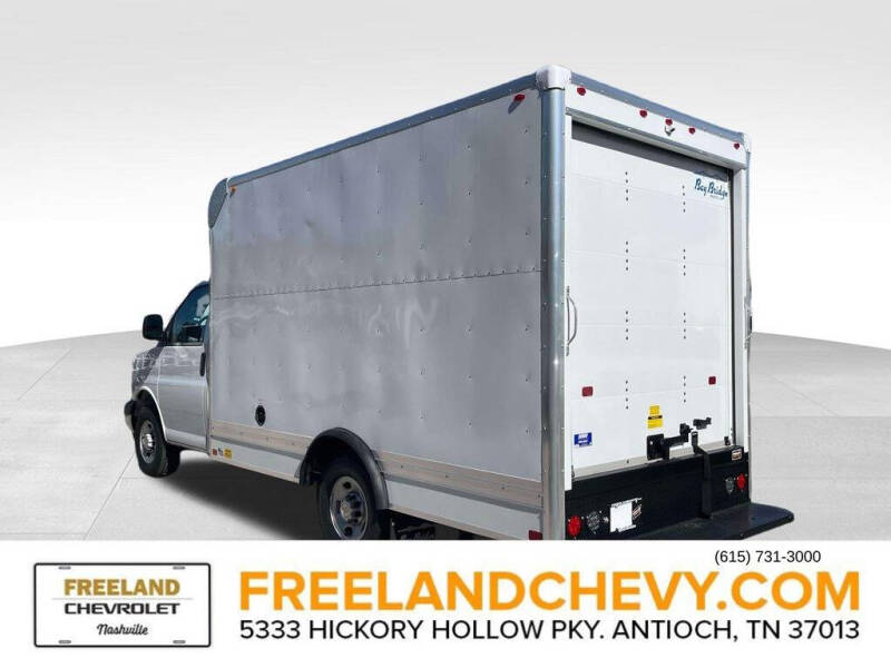 2025 Chevrolet Express 3500