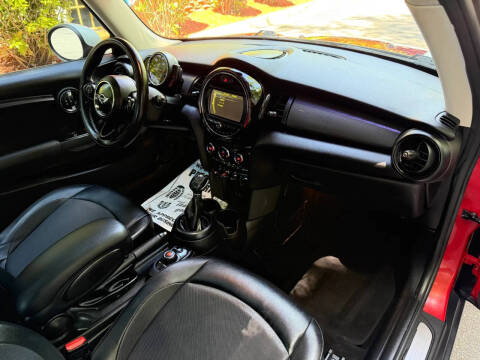 2017 MINI Hardtop 2 Door Cooper