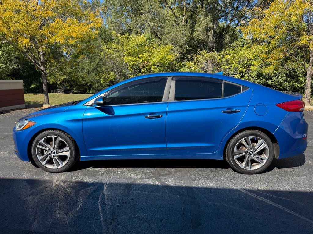 2017 Hyundai ELANTRA for sale at Deals & Trades in Aurora, IL