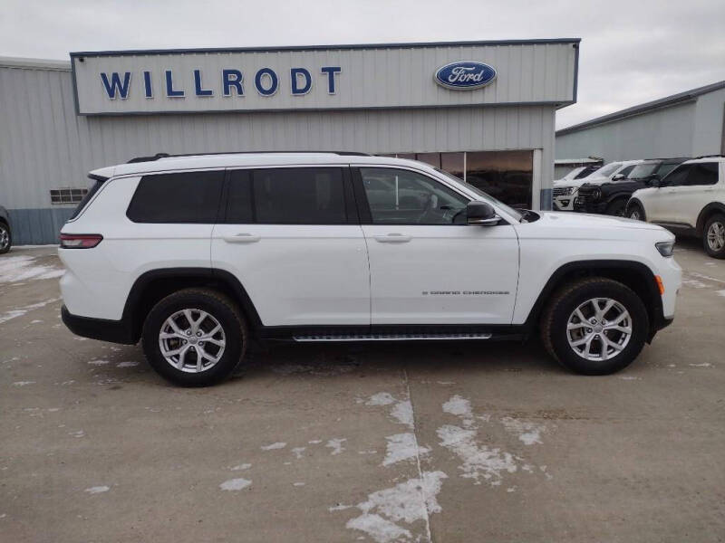 2021 Jeep Grand Cherokee L for sale at Willrodt Ford Inc. in Chamberlain SD