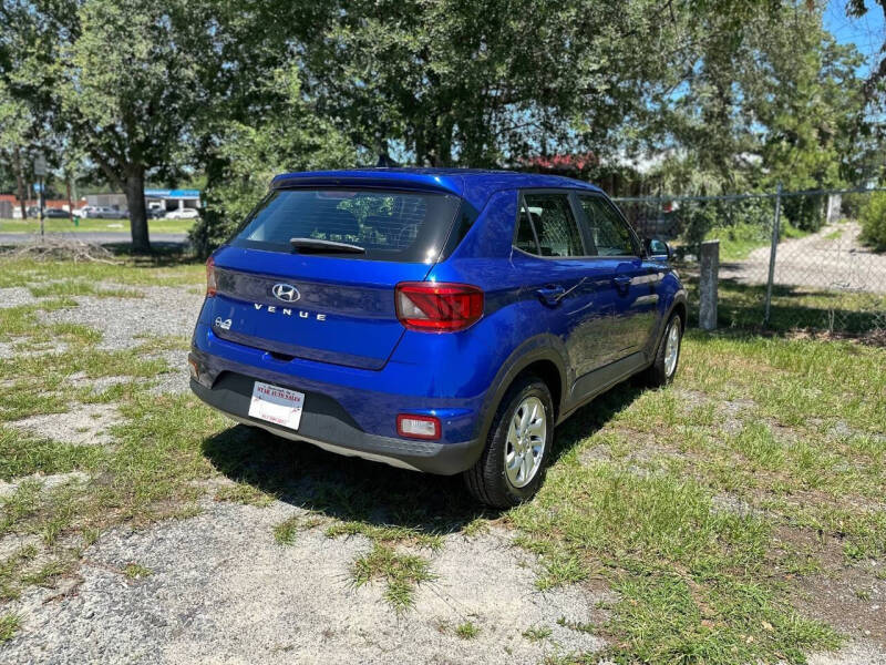 2021 Hyundai Venue SE