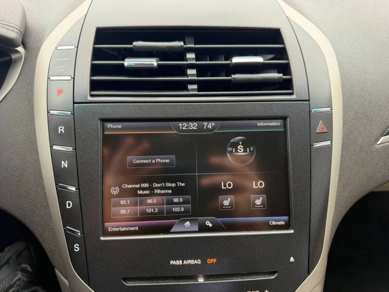 2016 Lincoln MKZ