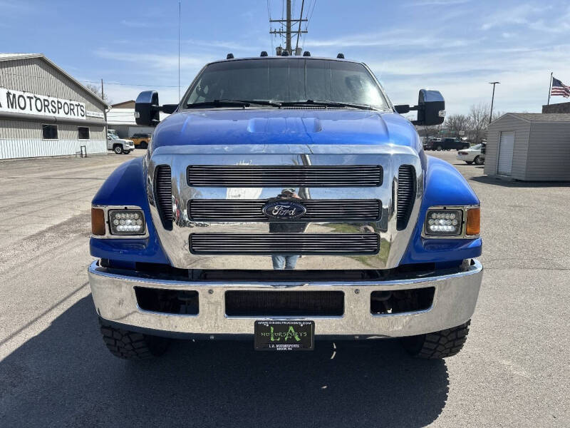 2004 Ford F-650 Super Duty