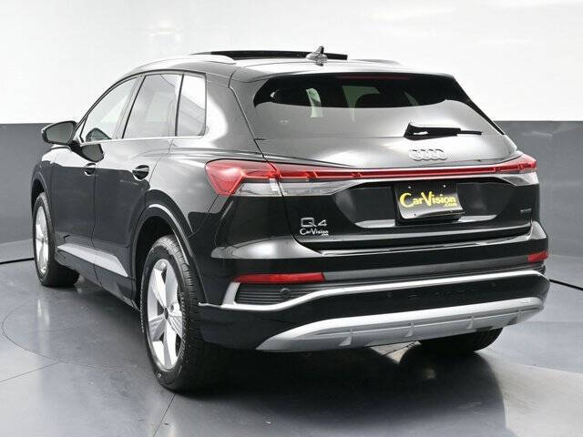 2024 Audi Q4 e-tron quattro Premium 50