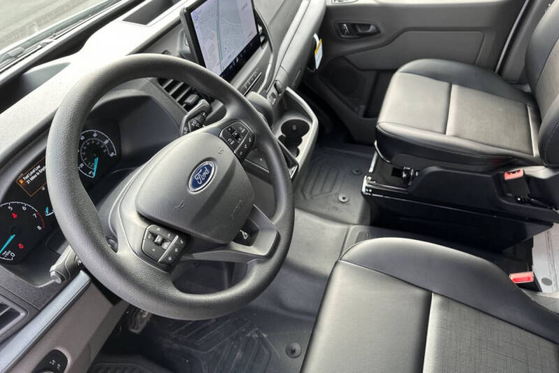2025 Ford Transit