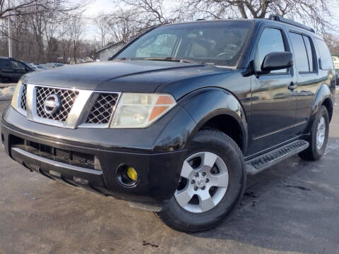 2005 Nissan Pathfinder for sale at Car Castle in Zion IL