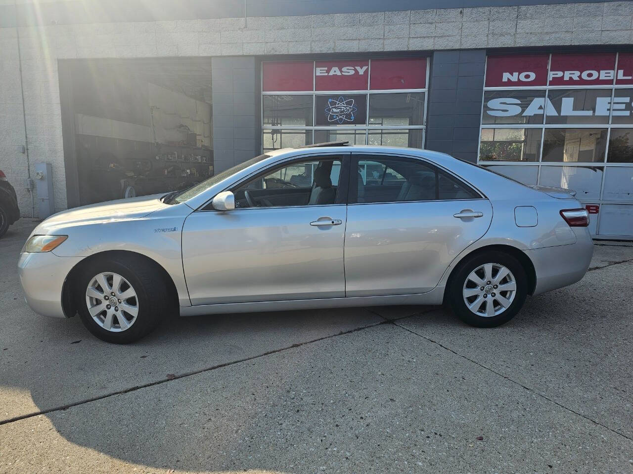 2008 Toyota Camry Hybrid for sale at Quantum Auto Co in Plainfield, IL