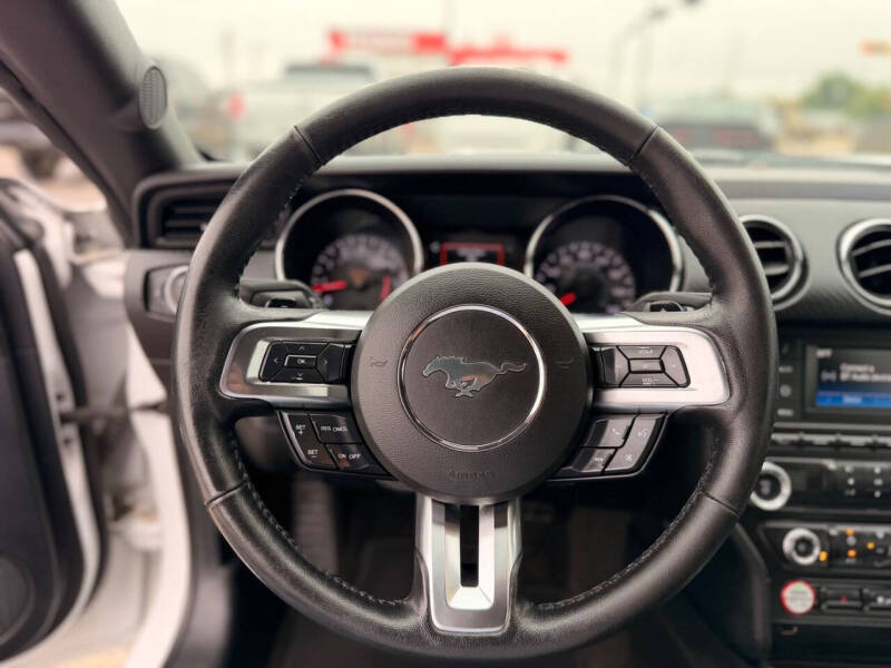 2017 Ford Mustang V6