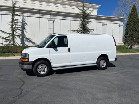 2024 Chevrolet Express 2500