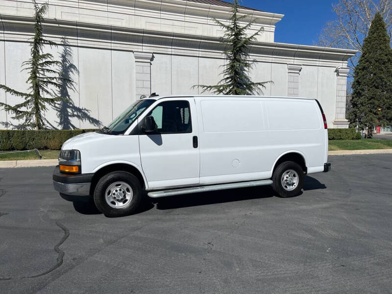 2024 Chevrolet Express 2500