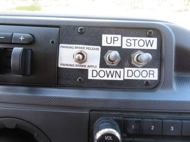 2011 Ford E-Series E-350 SD XLT