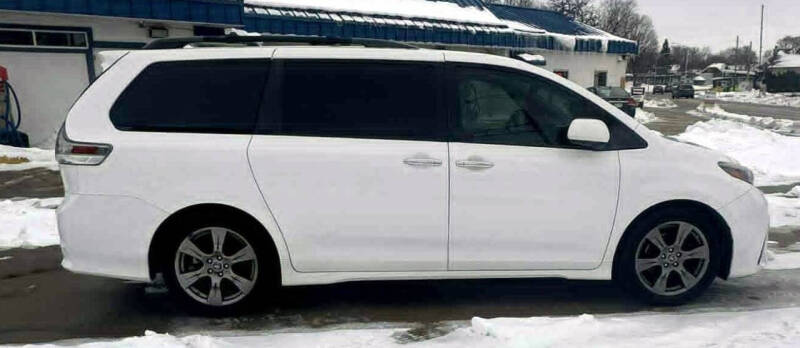 2018 Toyota Sienna SE Premium 8-Passenger