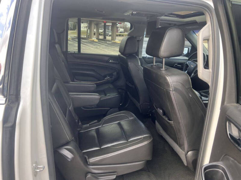 2016 Chevrolet Suburban LT