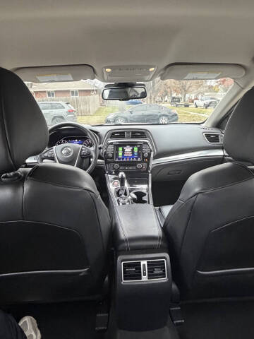 2022 Nissan Maxima 3.5 SV