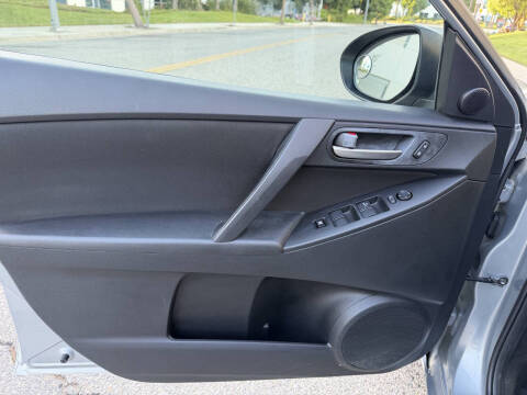 2012 Mazda MAZDA3 i Touring