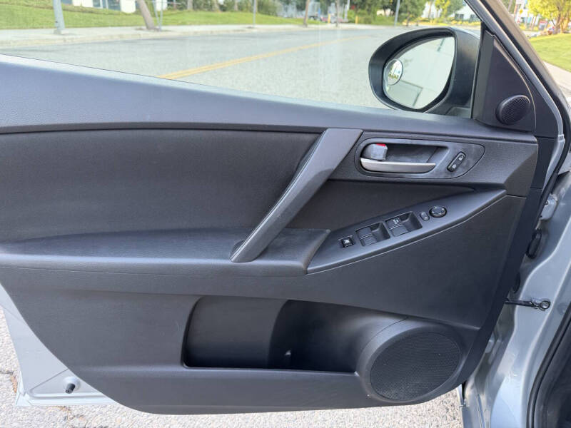 2012 Mazda MAZDA3 i Touring
