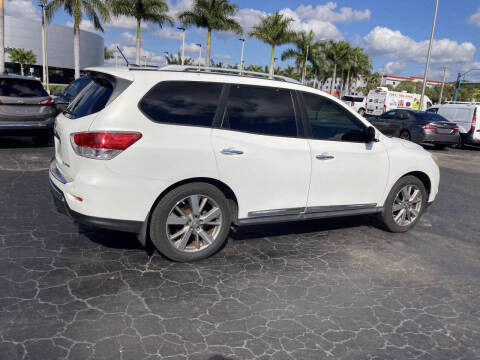 2014 Nissan Pathfinder SL