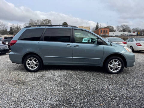 2005 Toyota Sienna LE 7 Passenger