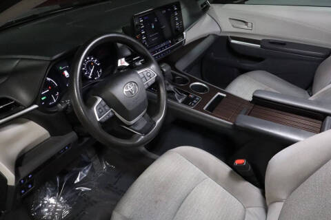 2021 Toyota Sienna LE 8-Passenger