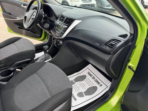 2013 Hyundai Accent GS