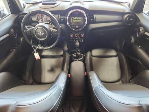 2016 MINI Hardtop 4 Door Cooper