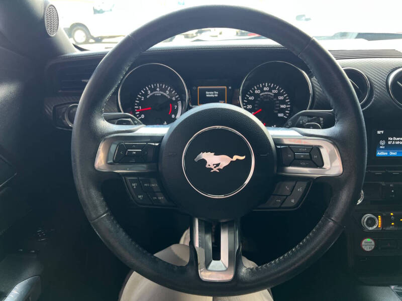 2017 Ford Mustang V6