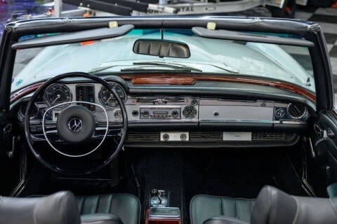 1970 Mercedes-Benz 280-Class