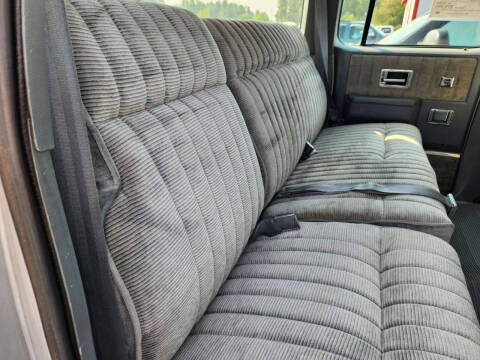 1990 Chevrolet Suburban V2500