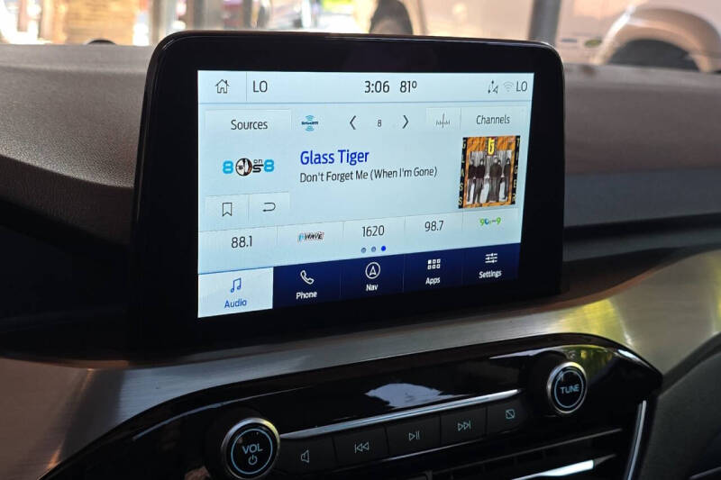 2022 Ford Escape Plug-In Hybrid Titanium