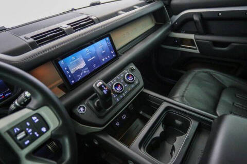 2020 Land Rover Defender 110 SE