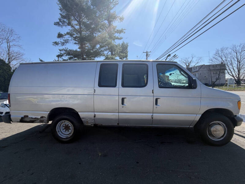 2003 Ford E-Series E-250