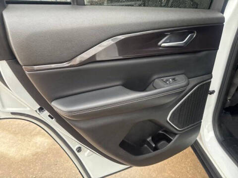 2022 Jeep Grand Cherokee Altitude