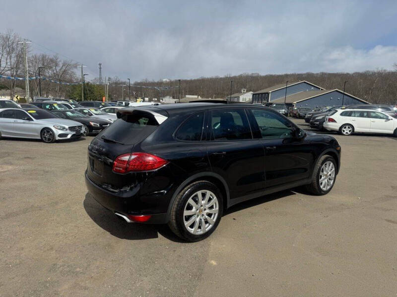 2014 Porsche Cayenne Platinum