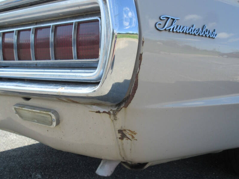 1965 Ford Thunderbird