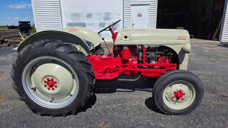 1952 Ford 8N Tractor