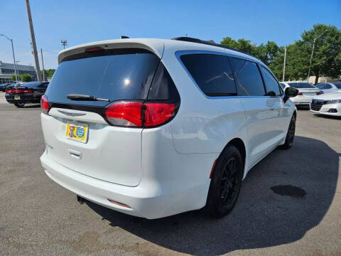 2021 Chrysler Voyager LXi