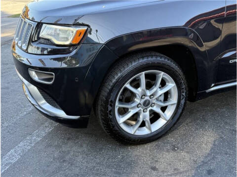 2016 Jeep Grand Cherokee Summit