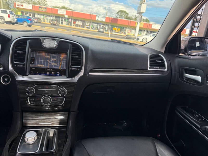 2015 Chrysler 300 Limited