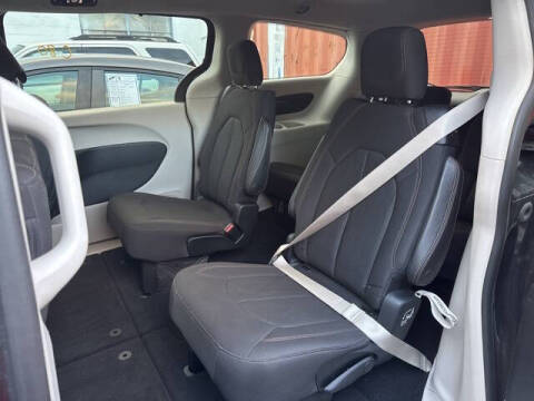 2018 Chrysler Pacifica LX