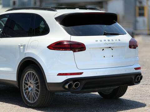 2016 Porsche Cayenne S E-Hybrid
